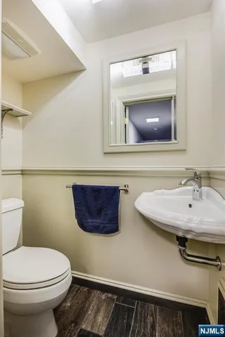 $695,000 | 20 Mountain Avenue, Park Ridge, NJ 07656