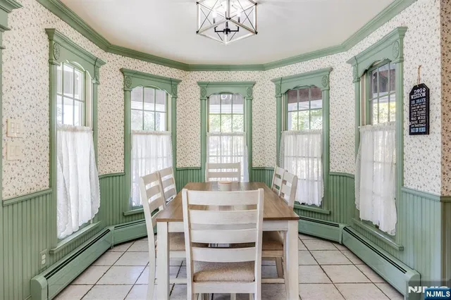 $695,000 | 20 Mountain Avenue, Park Ridge, NJ 07656