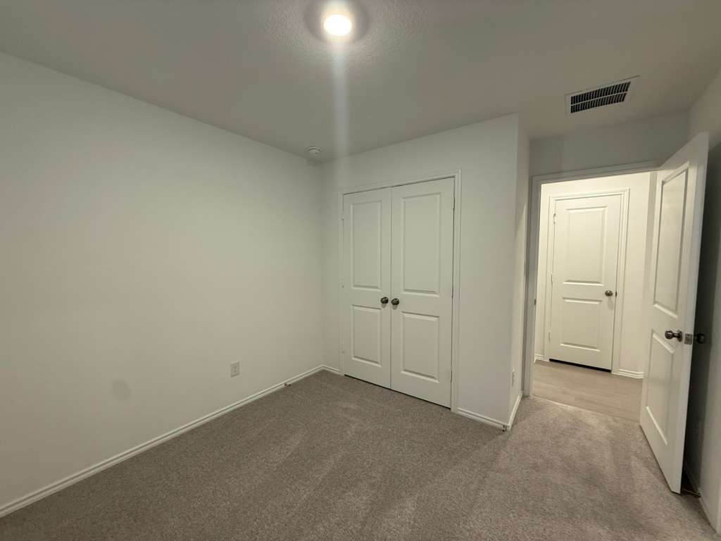 569 Sormonne Loop Kyle, TX 78640 - Photo 21 of 40 a view of room