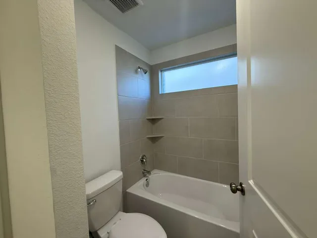 $2,350 | 569 Sormonne Loop, Kyle, TX 78640