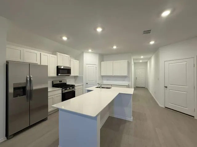 $2,350 | 569 Sormonne Loop, Kyle, TX 78640