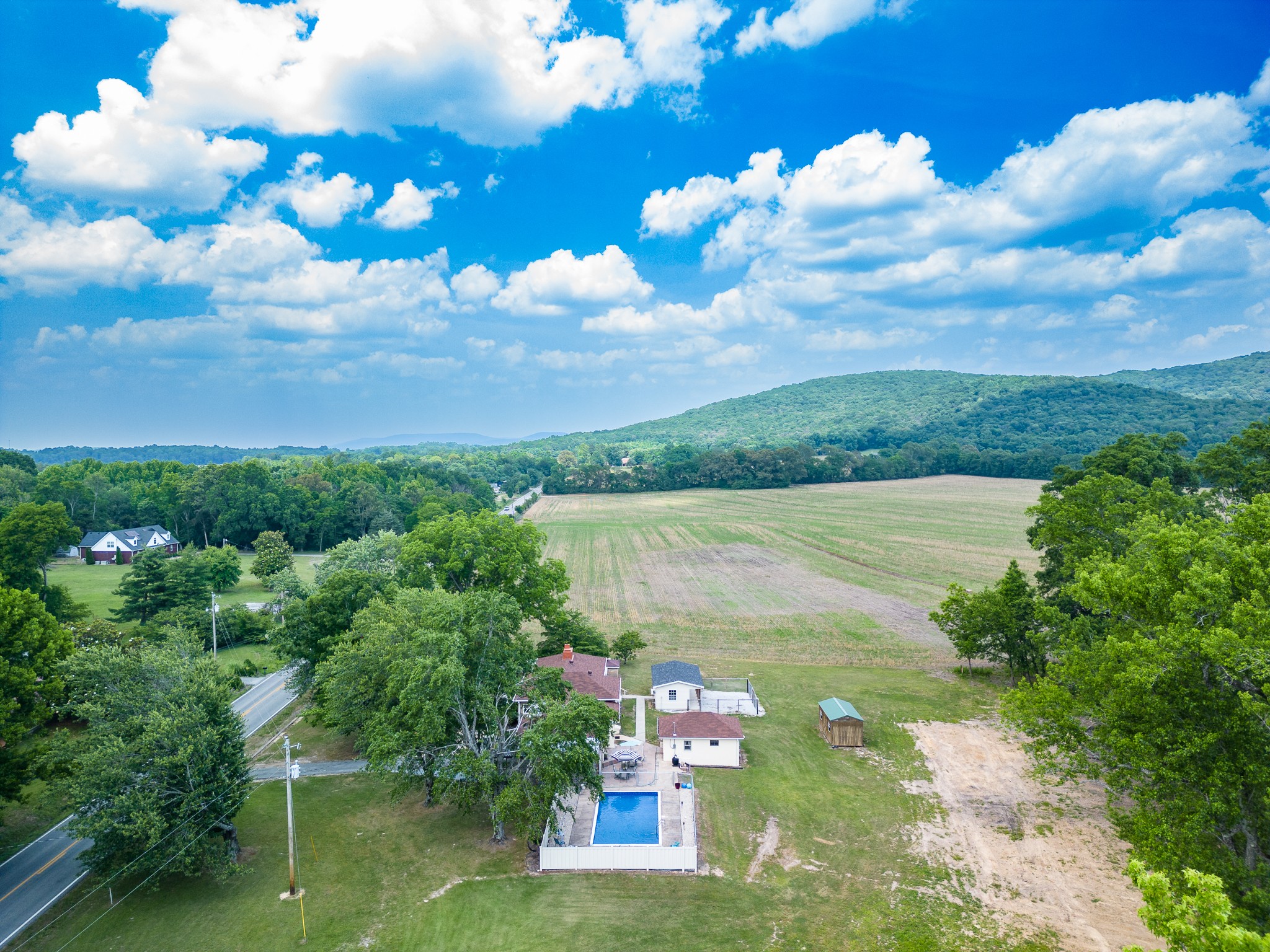 5362 Hillsboro Viola Road Manchester, TN 37355 - Photo 3 of 52