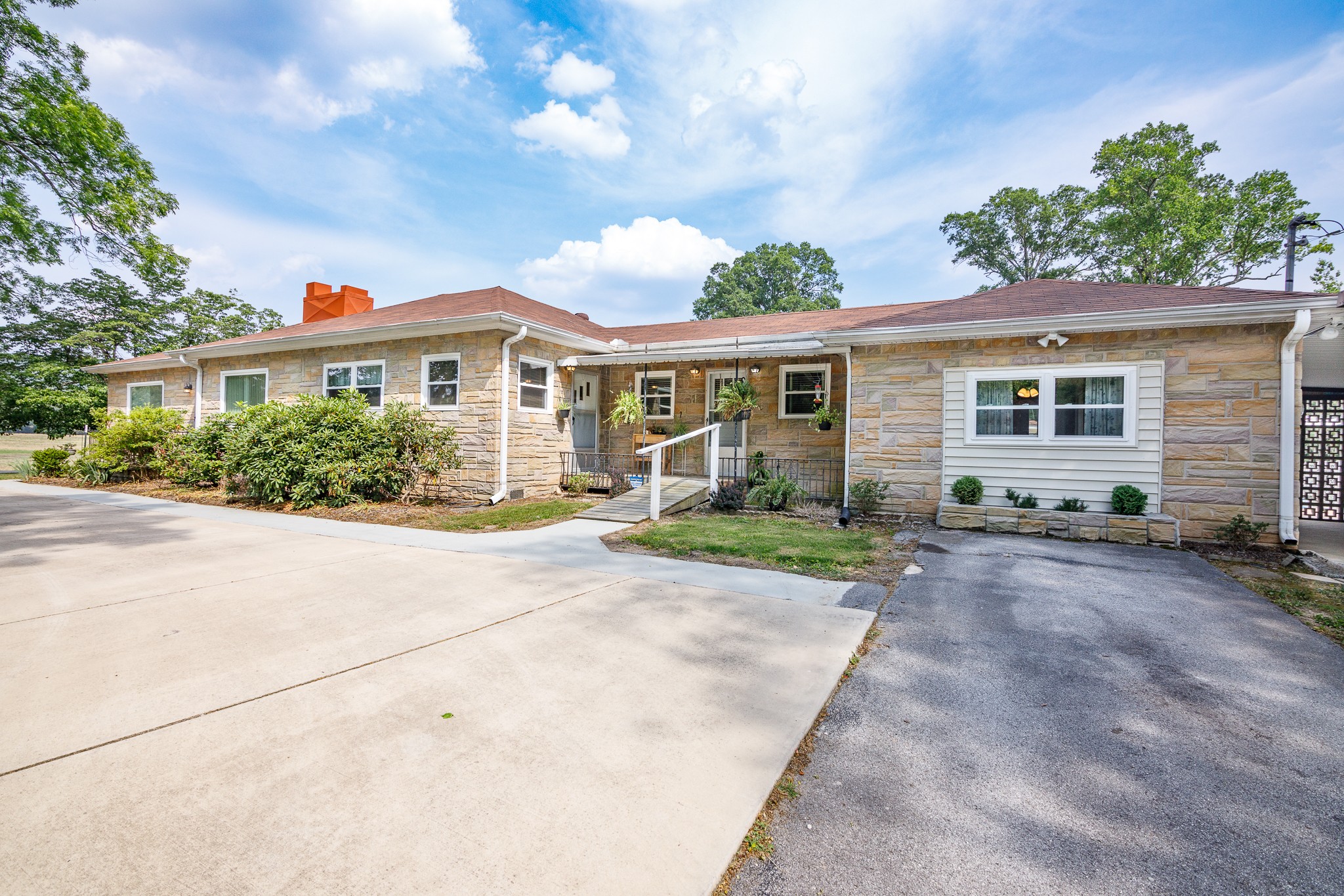 5362 Hillsboro Viola Road Manchester, TN 37355 - Photo 5 of 52