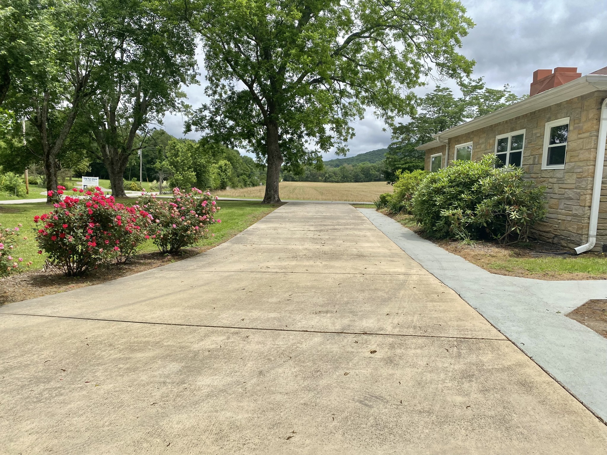 5362 Hillsboro Viola Road Manchester, TN 37355 - Photo 6 of 52