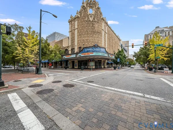 $2,250 | 230 North 6th Street, Unit U325, Richmond, VA 23219