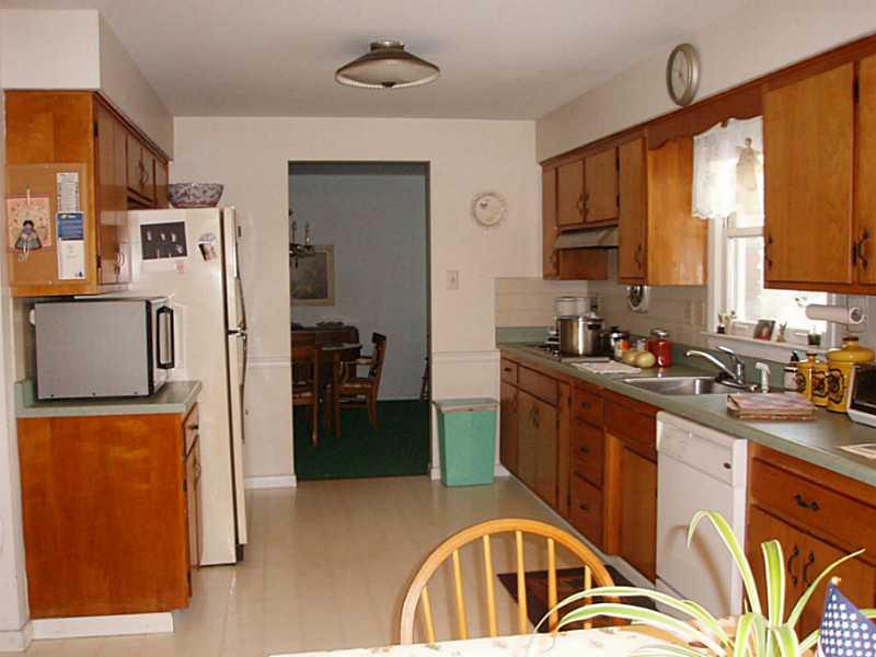 441 Ridge Avenue Canonsburg, PA 15317 - Photo 4 of 21 Kitchen. Eat in kitchen with plenty of counter space and cupboards.
