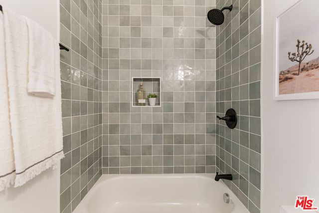 $617,500 | 1550 1/2 Van Ness Avenue, Los Angeles, CA 90019