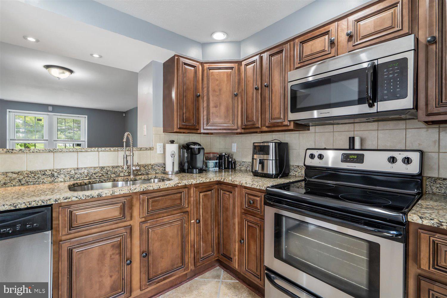 7815 Paddock Way Baltimore, MD 21244 - Photo 12 of 34