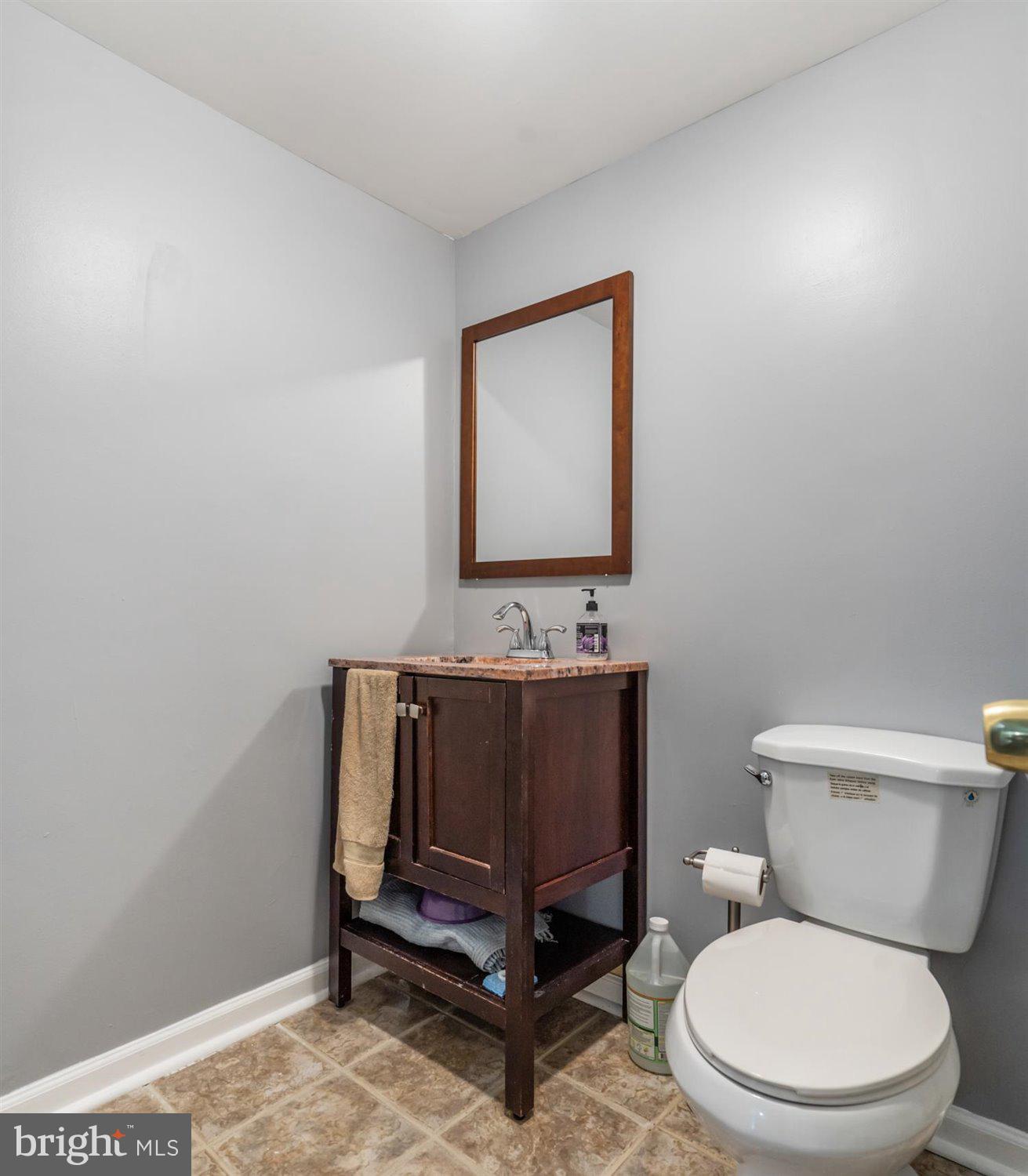 7815 Paddock Way Baltimore, MD 21244 - Photo 13 of 34