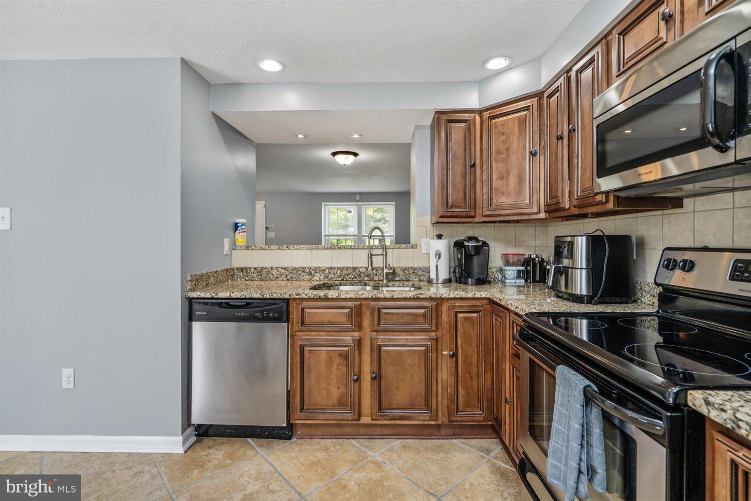 7815 Paddock Way Baltimore, MD 21244 - Photo 9 of 34