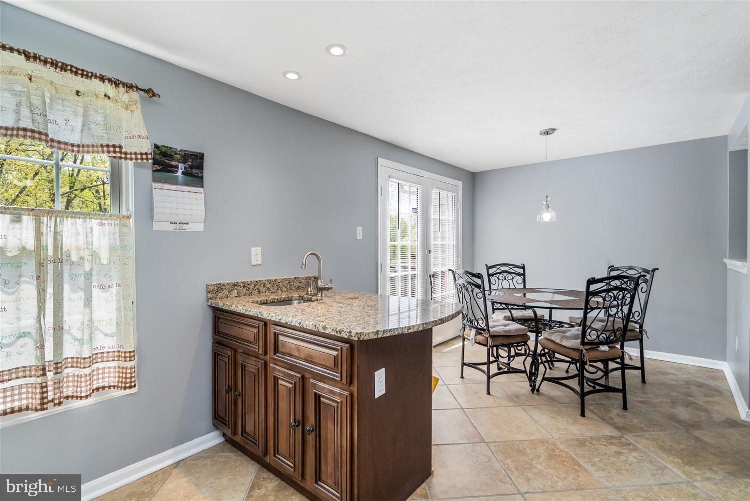 7815 Paddock Way Baltimore, MD 21244 - Photo 10 of 34