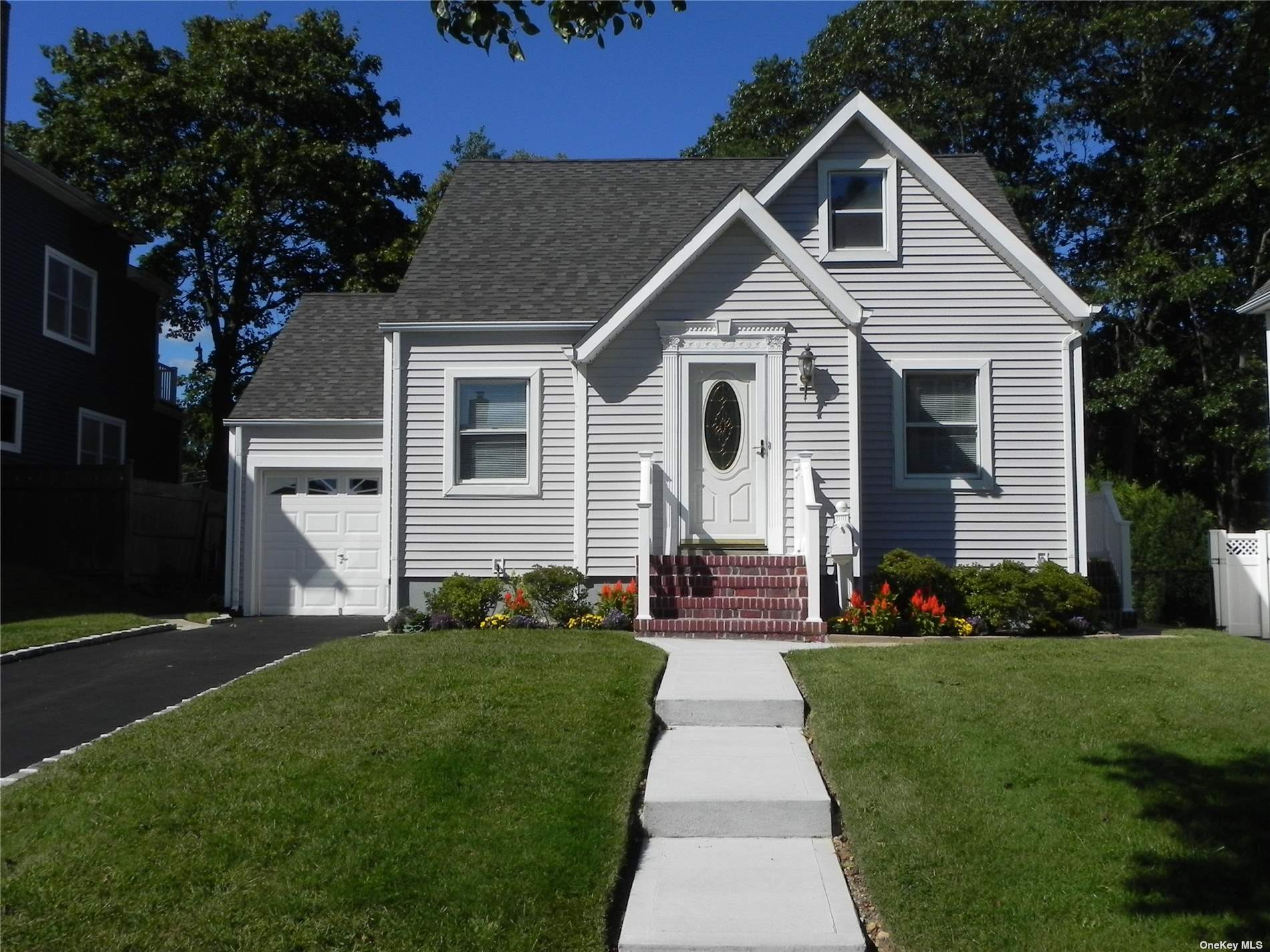 25 Ridge Road Farmingdale, NY 11735 - Photo 1 of 1 Gallery Image 1
