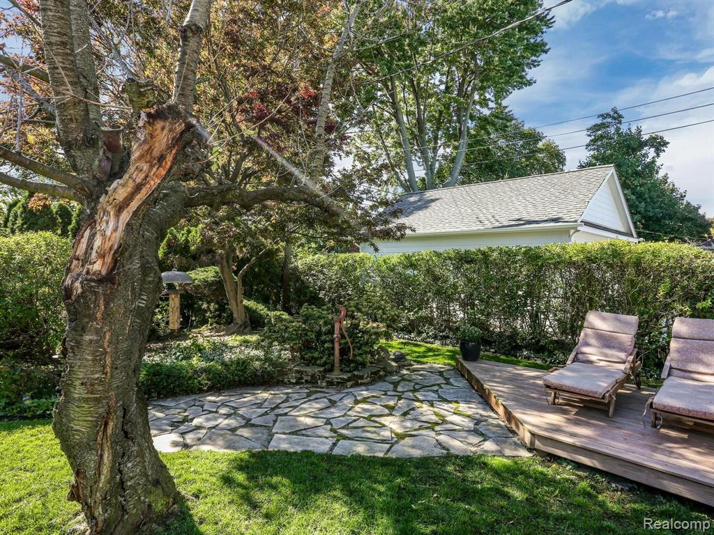 53 Vernier Road Grosse Pointe Shores, MI 48236 - Photo 21 of 25