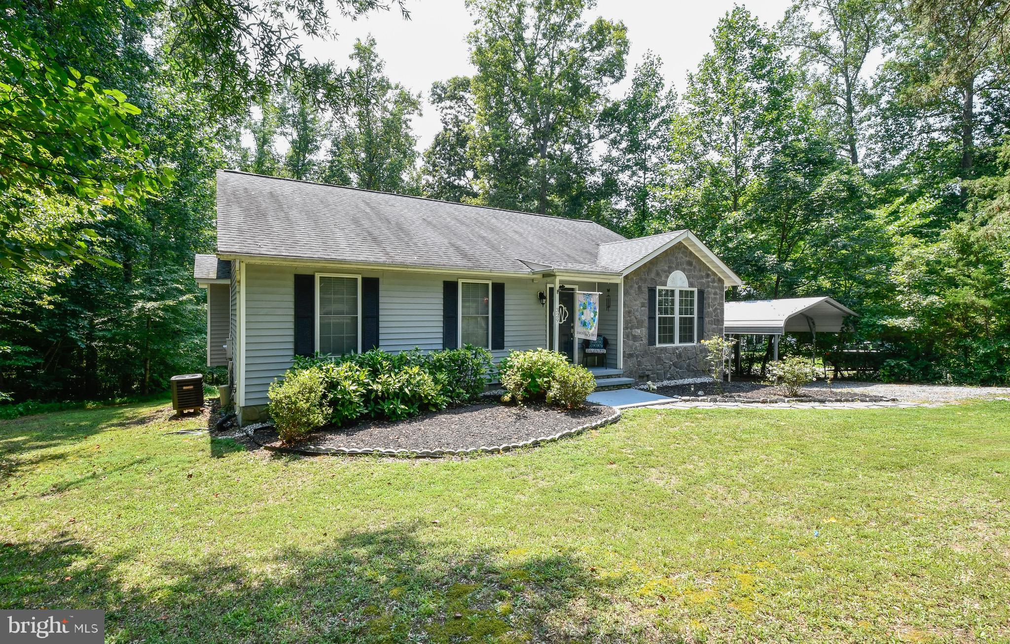 329 Cedar Ridge Drive Ruther Glen, VA 22546 - Photo 2 of 37
