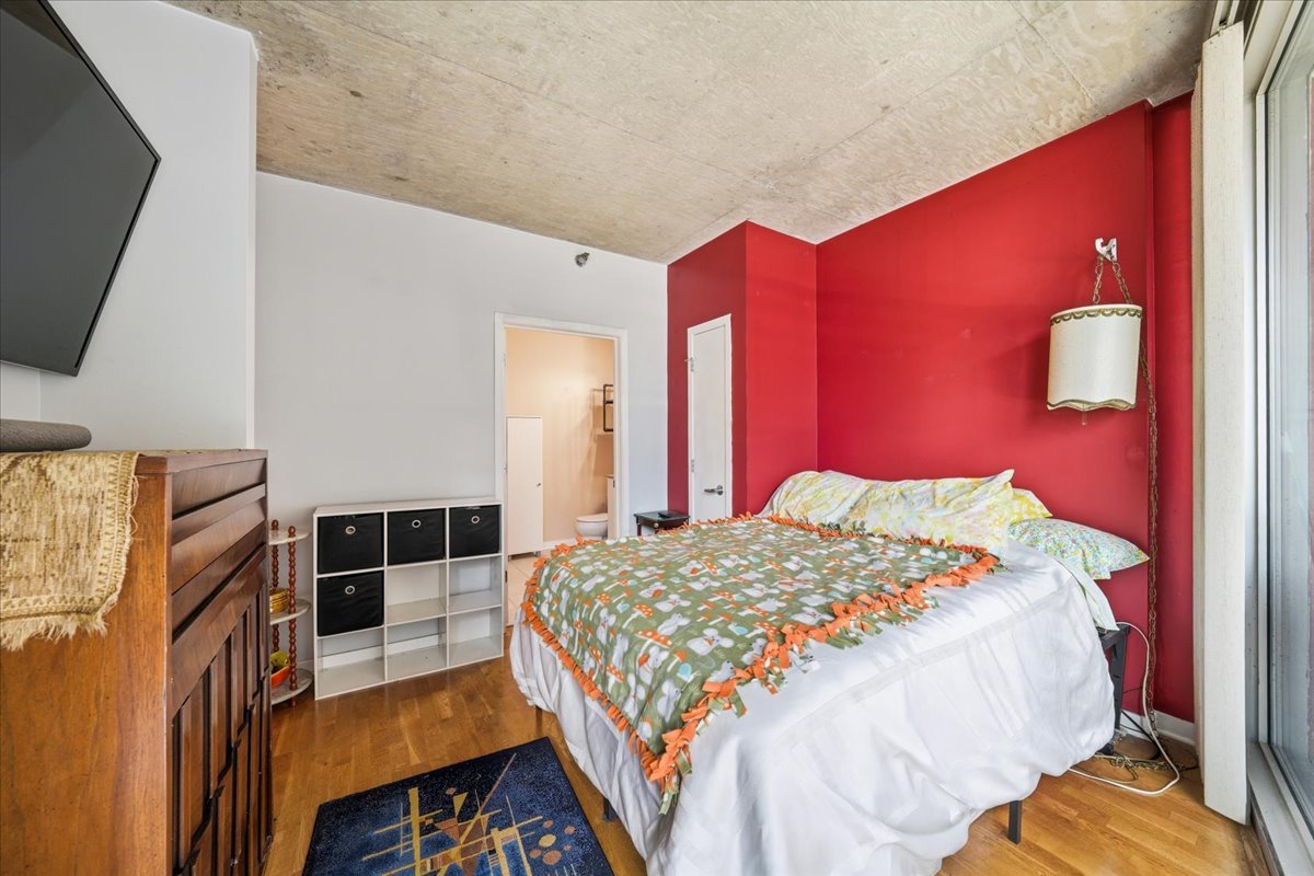 611 South Wells Street, Unit 1110 Chicago, IL 60607 - Photo 13 of 25