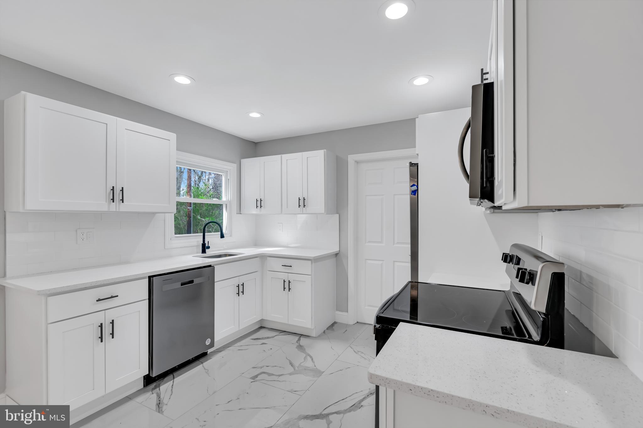 107 Plumtree Lane Willingboro, NJ 08046 - Photo 23 of 60