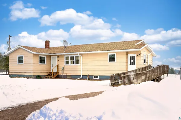 $395,000 | 30990 Tody Road, Mason, WI 54856