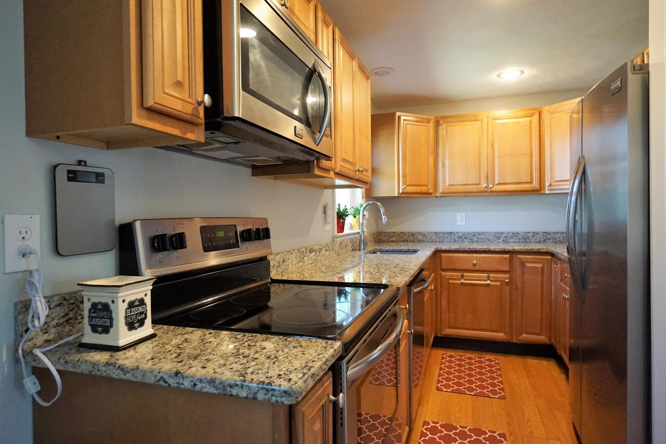 14 L Phillip Road, Unit L Derry, NH 03038 - Photo 10 of 24