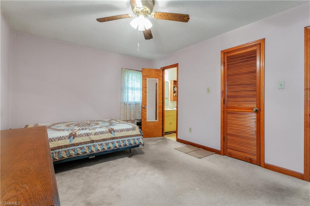 6422 West Lebanon Road Mebane, NC 27302 - Photo 17 of 33 Gallery Image 17