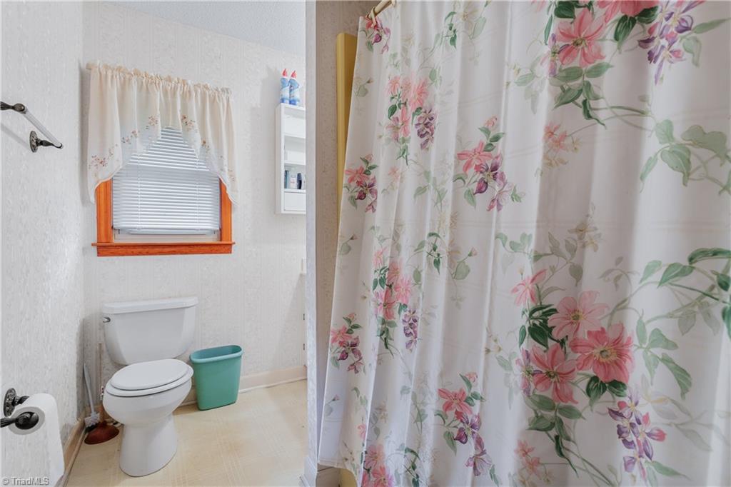 6422 West Lebanon Road Mebane, NC 27302 - Photo 24 of 33 Gallery Image 24