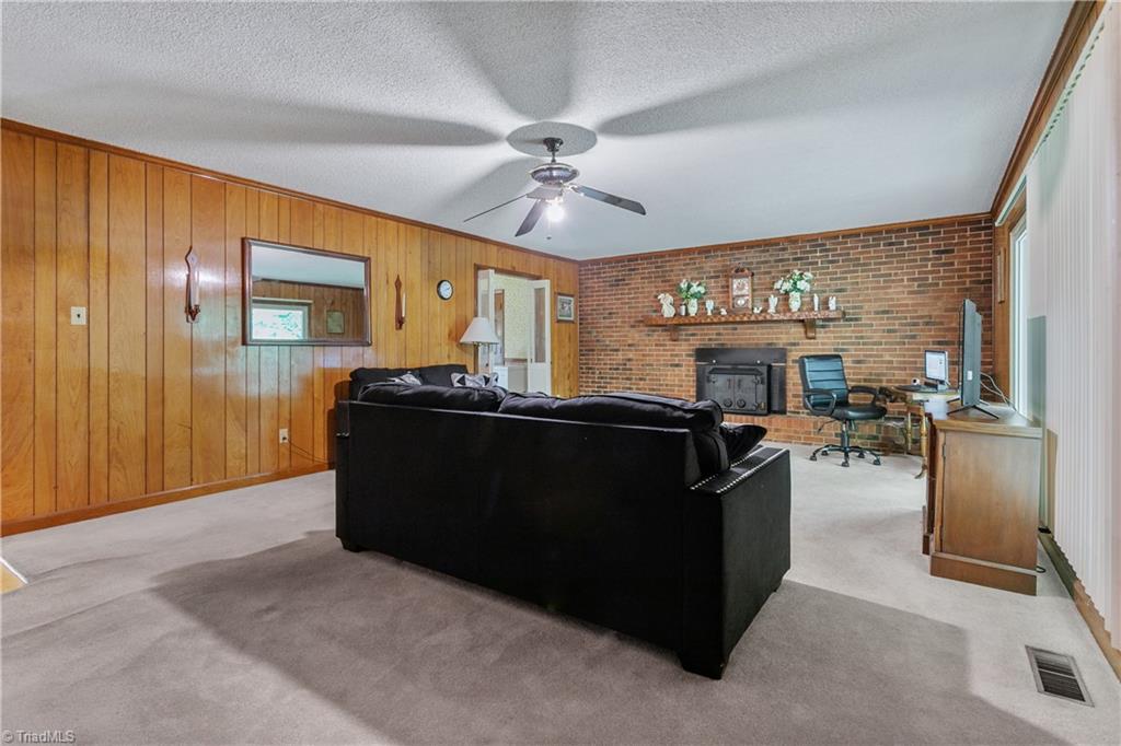 6422 West Lebanon Road Mebane, NC 27302 - Photo 5 of 33 Gallery Image 5