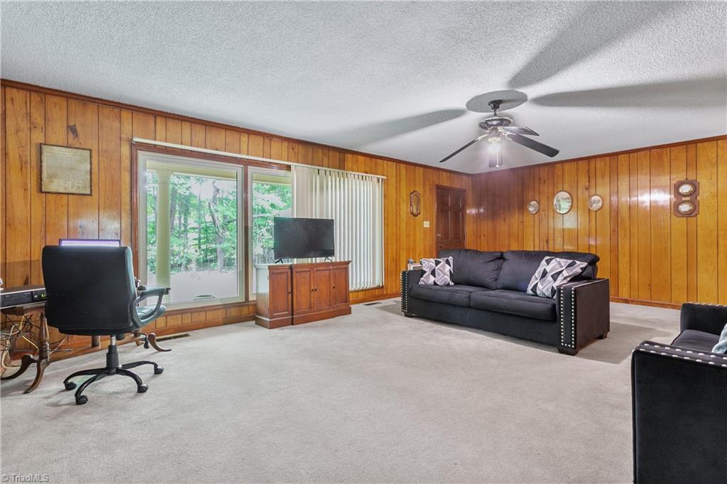 6422 West Lebanon Road Mebane, NC 27302 - Photo 7 of 33 Gallery Image 7