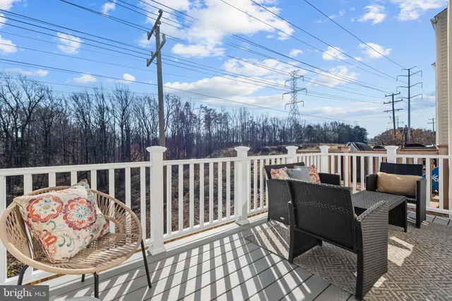 $670,000 | 6208 Les Dorson Lane, Alexandria, VA 22315