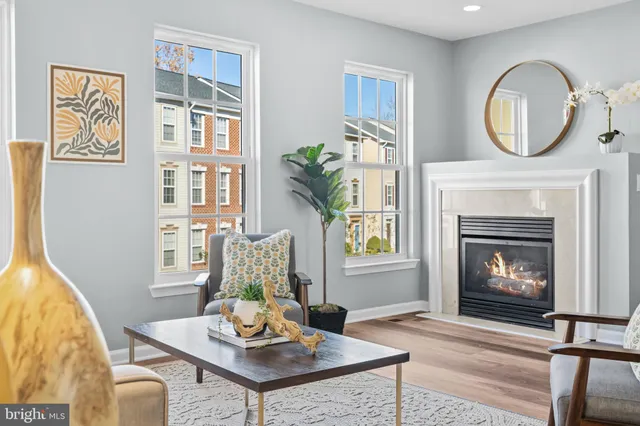 $670,000 | 6208 Les Dorson Lane, Alexandria, VA 22315