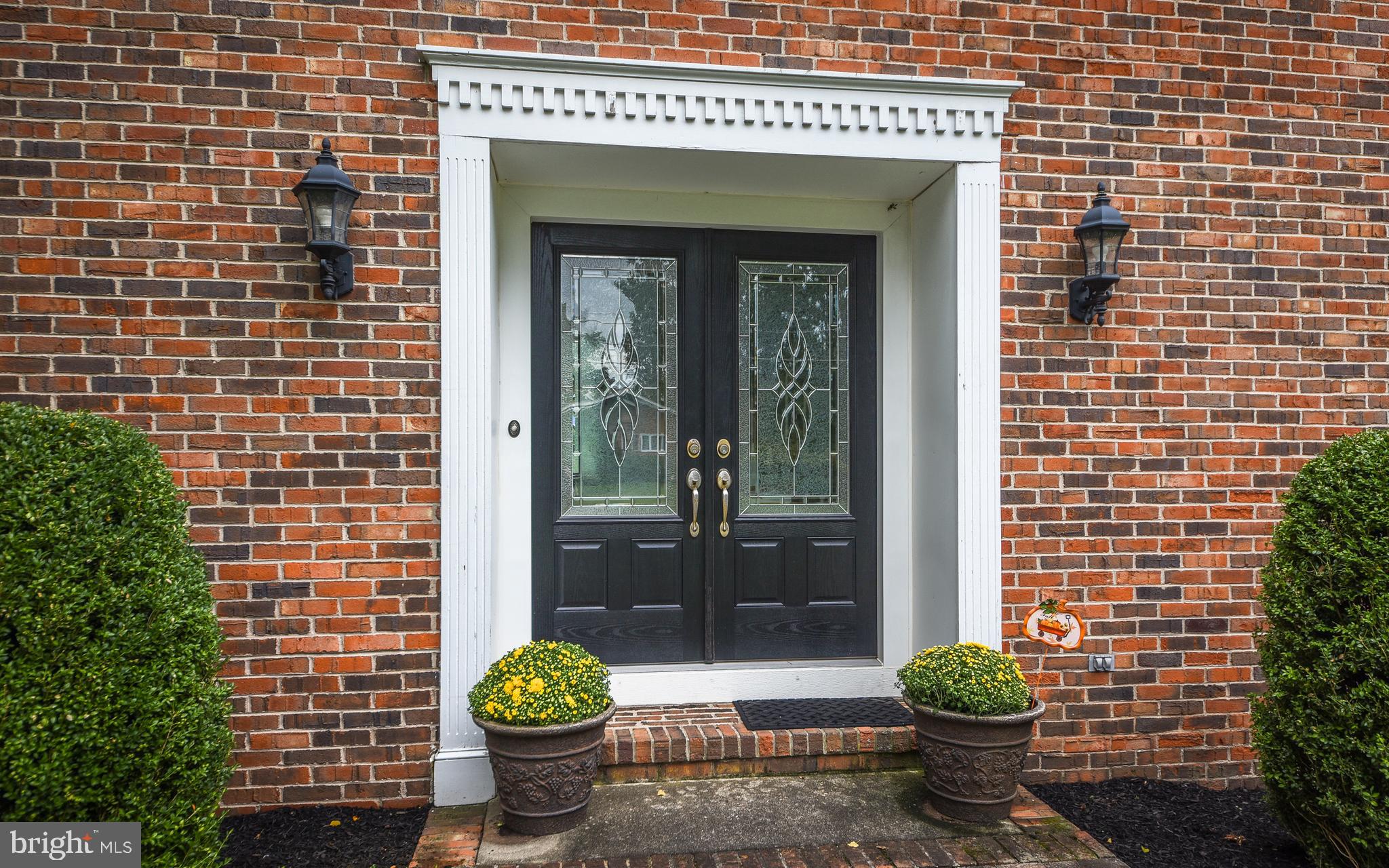 67 Lochatong Road Ewing, NJ 08628 - Photo 2 of 35