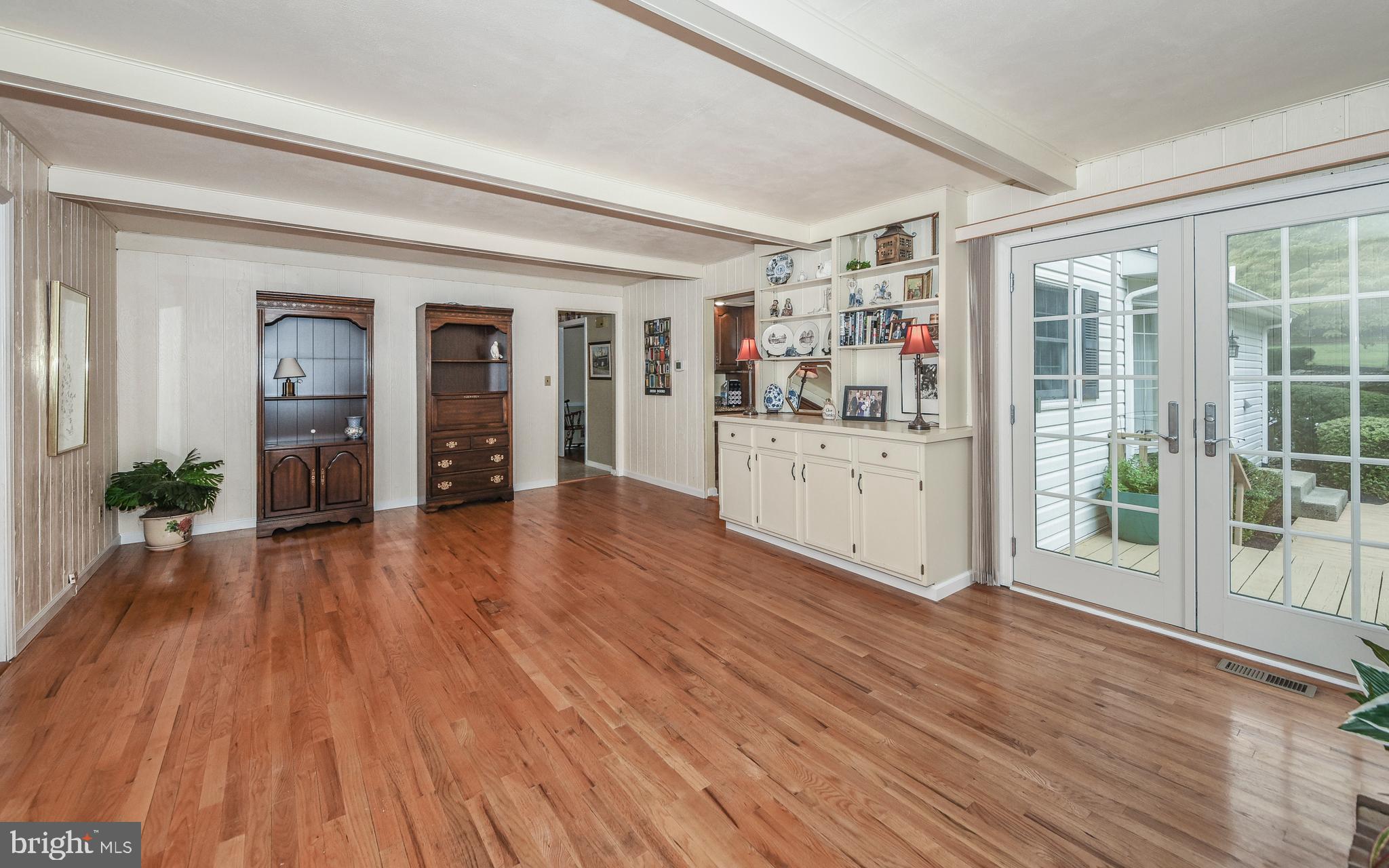 67 Lochatong Road Ewing, NJ 08628 - Photo 11 of 35