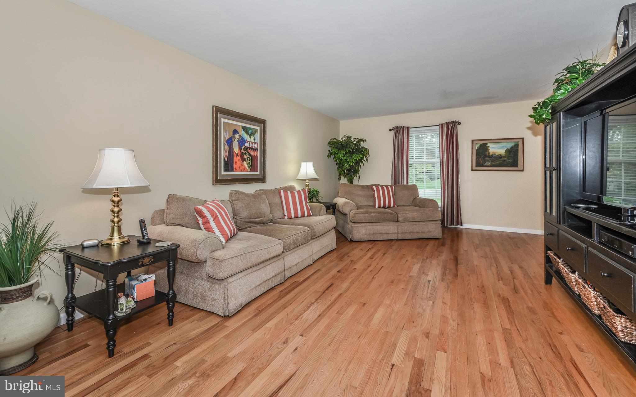 67 Lochatong Road Ewing, NJ 08628 - Photo 13 of 35