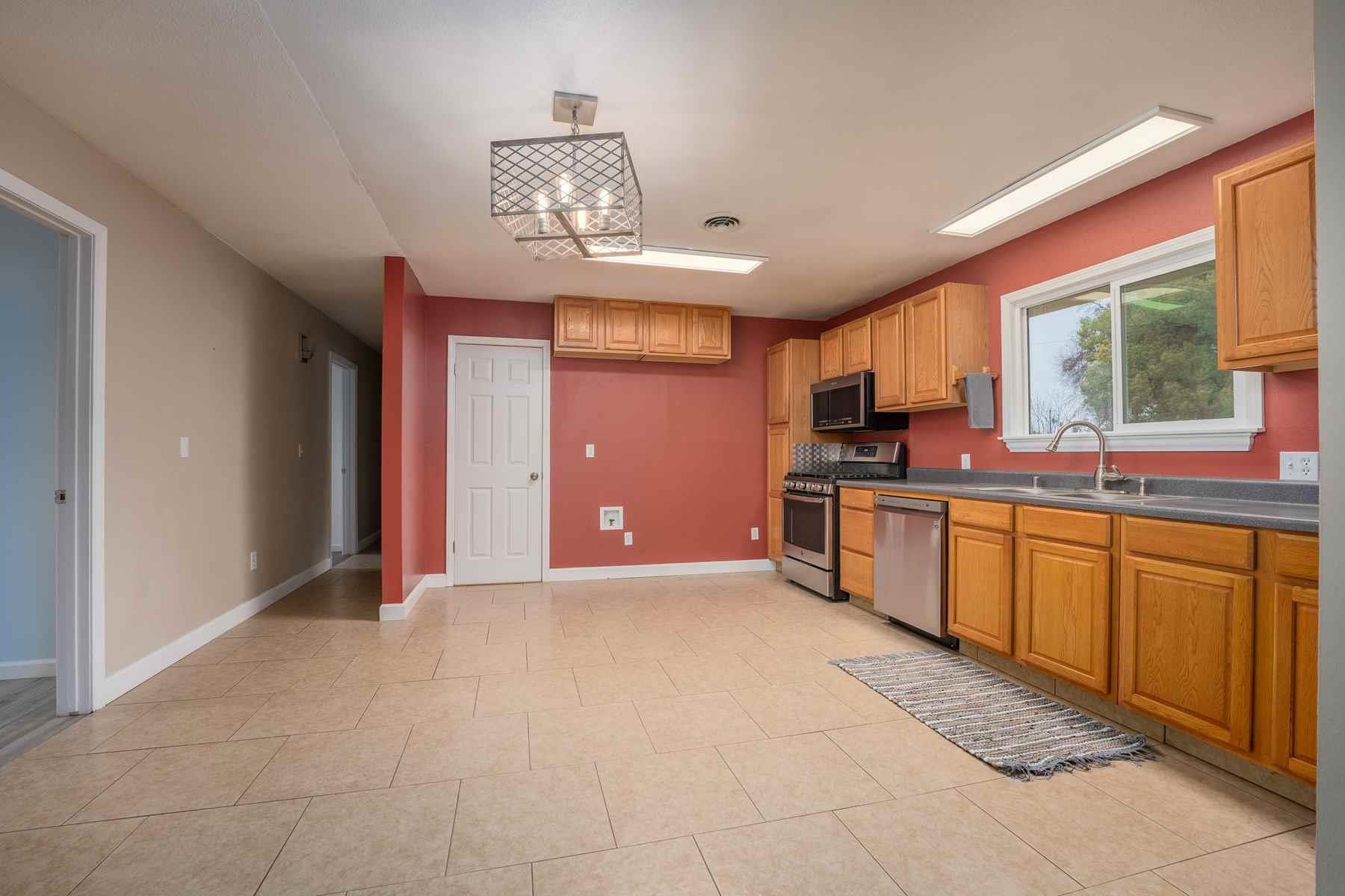 475 H Street Gerber, CA 96035 - Photo 23 of 34