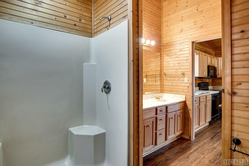 306 Griffin Road Franklin, NC 28734 - Photo 35 of 64 Gallery Image 35