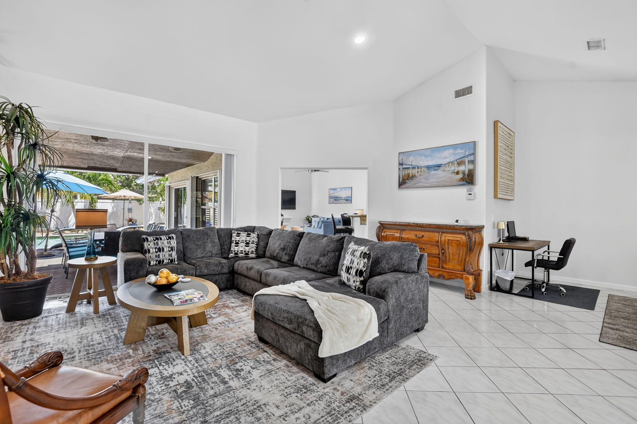703 Avocet Road Delray Beach, FL 33444 - Photo 10 of 76 Living Room
