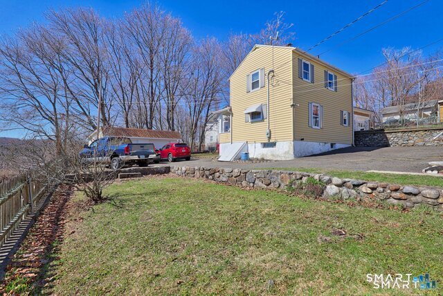 14 Washington Street Naugatuck, CT 06770 - Photo 4 of 40