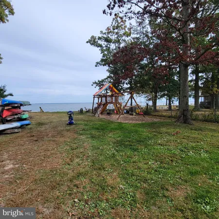 $2,150 | 4715 Frederick Avenue, Shady Side, MD 20764