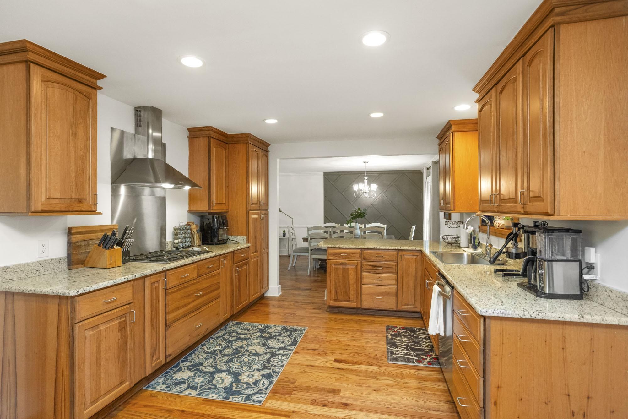 3832 Anderson Road Nashville, TN 37217 - Photo 11 of 70 Gallery Image 11