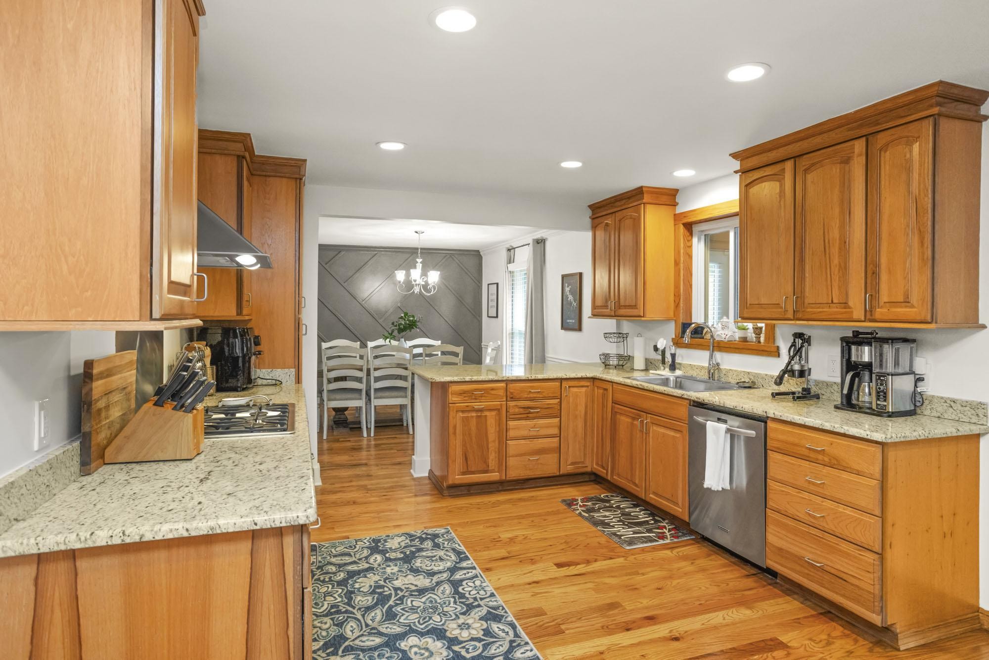 3832 Anderson Road Nashville, TN 37217 - Photo 10 of 70 Gallery Image 10