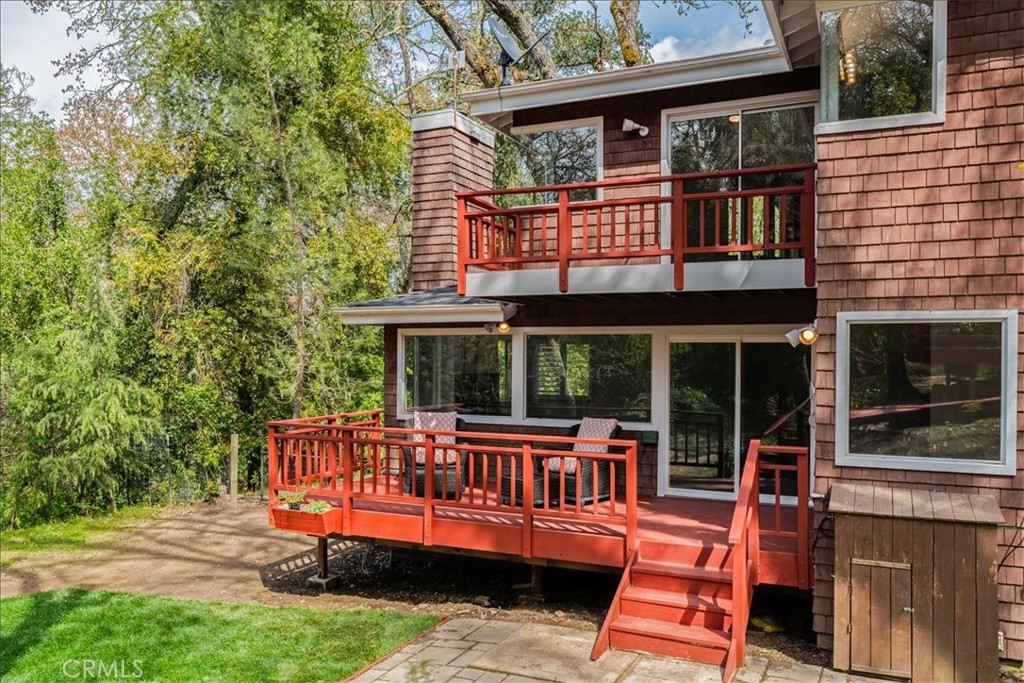 6281 York Mountain Road Templeton, CA 93465 - Photo 24 of 31 front view of a house with a porch