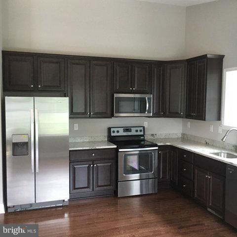 809 Hilltop Road Curtis Bay, MD 21226 - Photo 3 of 14 Kitchen