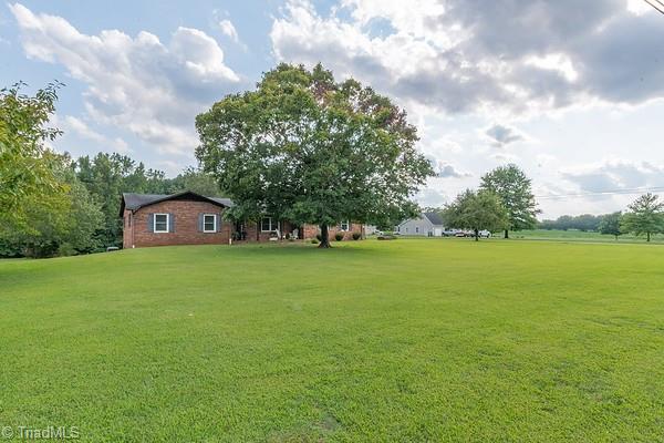 1789 Hugh Miller Road Lexington, NC 27292 - Photo 3 of 46 Gallery Image 3