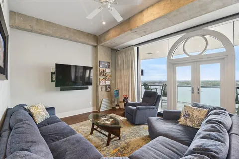 $1,900,000 | 600 Port Of New Orleans Place, Unit 7G, New Orleans, LA 70130