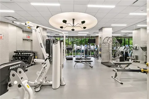 $1,900,000 | 600 Port Of New Orleans Place, Unit 7G, New Orleans, LA 70130