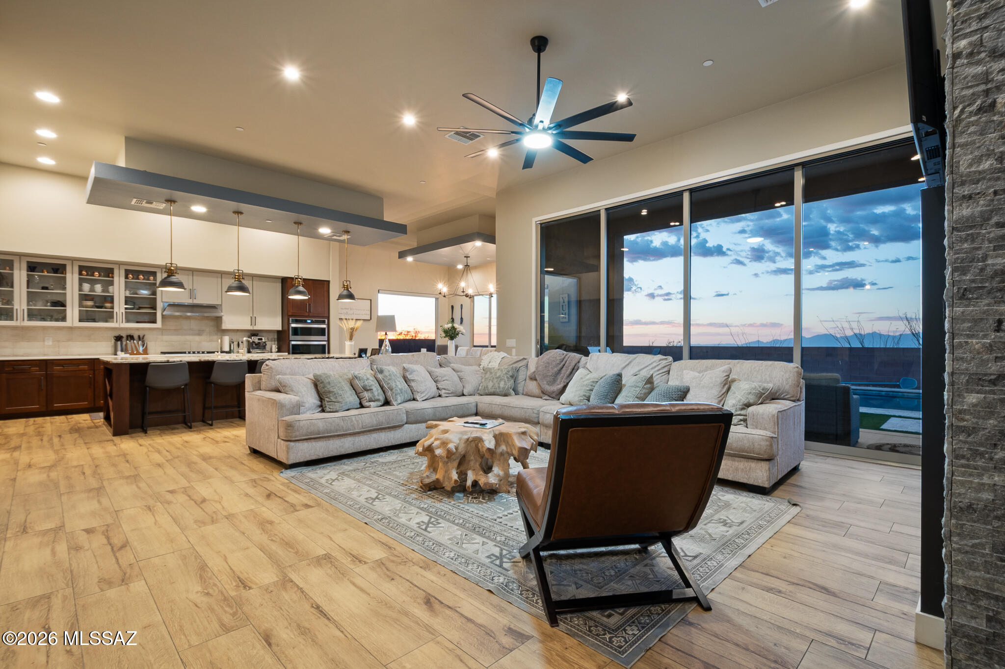 18642 South Houghton Road Vail, AZ 85641 - Photo 8 of 39 Great room
