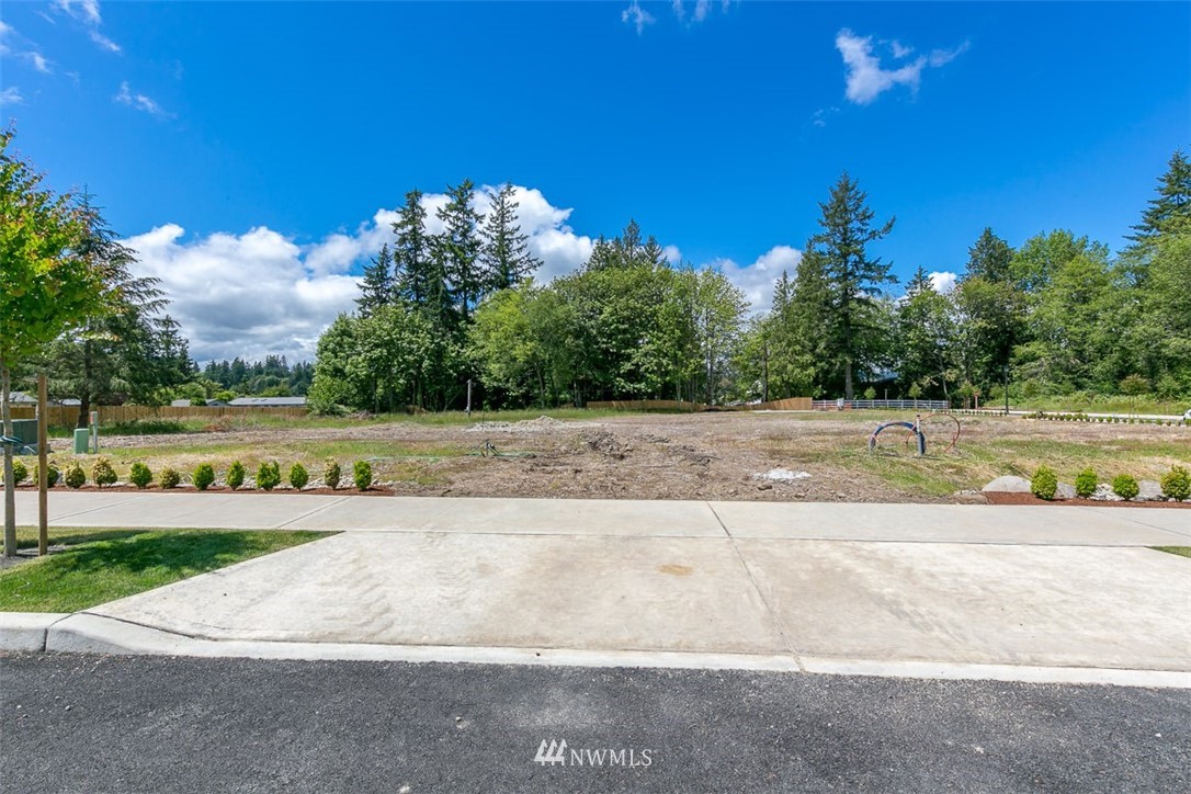 376 Northwest Ruth Lane Bremerton, WA 98310 - Photo 14 of 24 Gallery Image 14