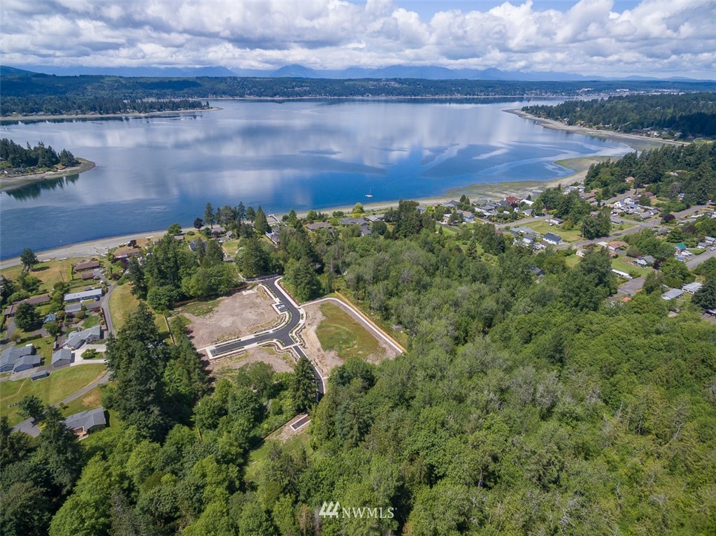 376 Northwest Ruth Lane Bremerton, WA 98310 - Photo 22 of 24 Gallery Image 22