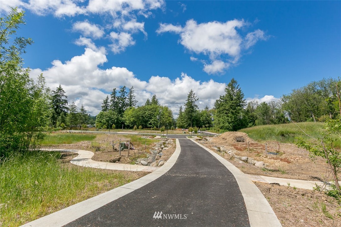 376 Northwest Ruth Lane Bremerton, WA 98310 - Photo 10 of 24 Gallery Image 10