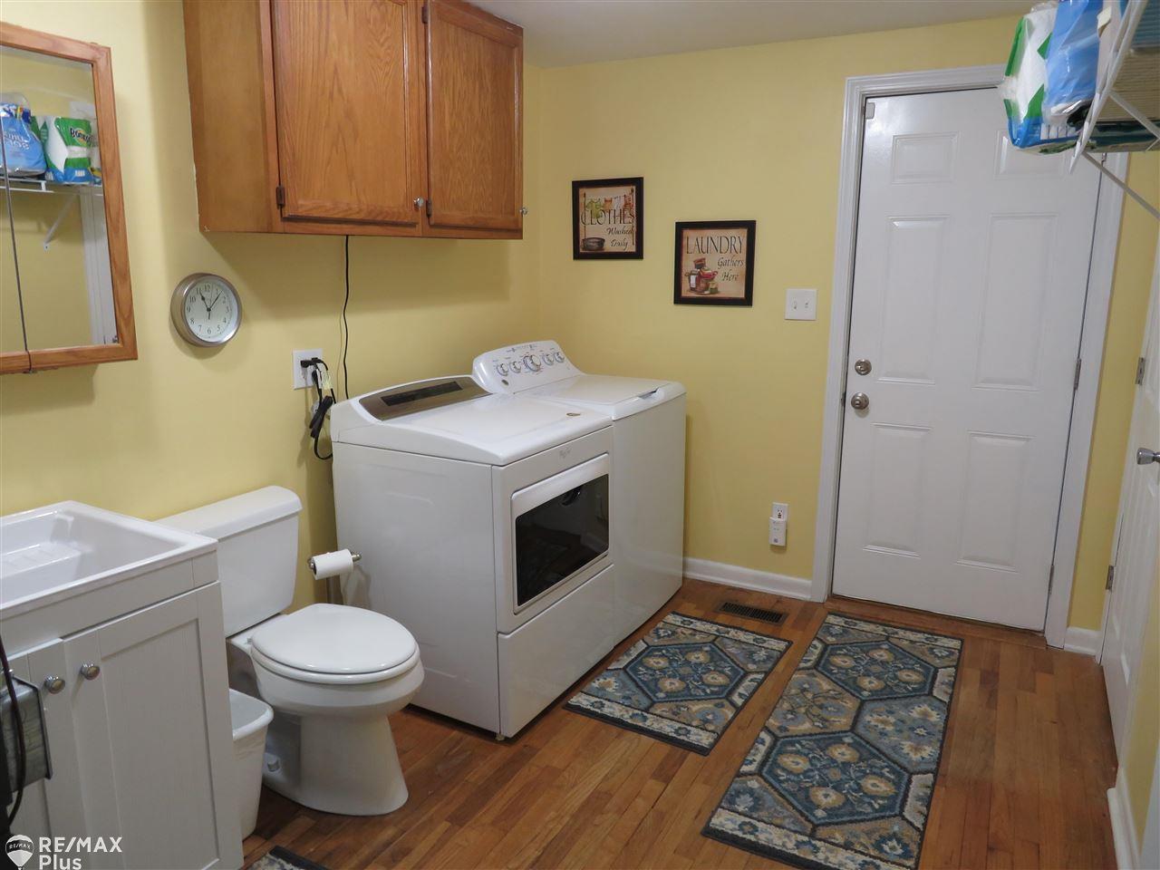 4387 North Genesee Road Flint, MI 48506 - Photo 14 of 22 50046617-13.JPG