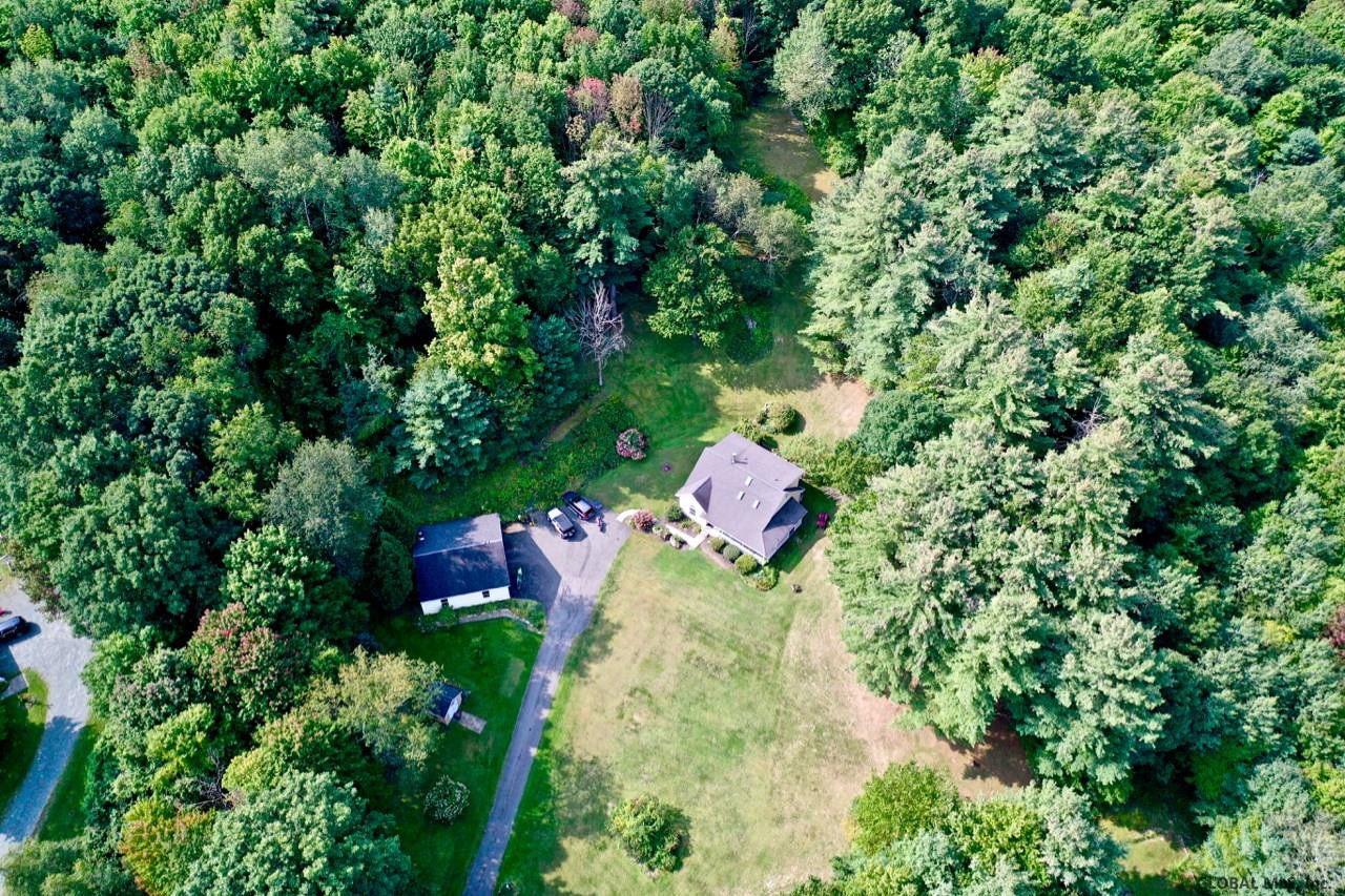 19 Woodview Road Troy, NY 12182 - Photo 3 of 68 Photo 3