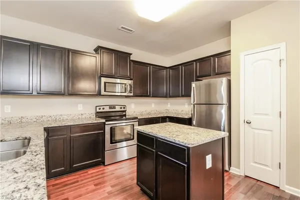 $1,920 | 641 Hastings Road, Mebane, NC 27302
